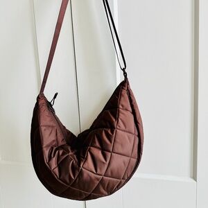 Uniqlo Round Shoulder Bag Quilted Brown